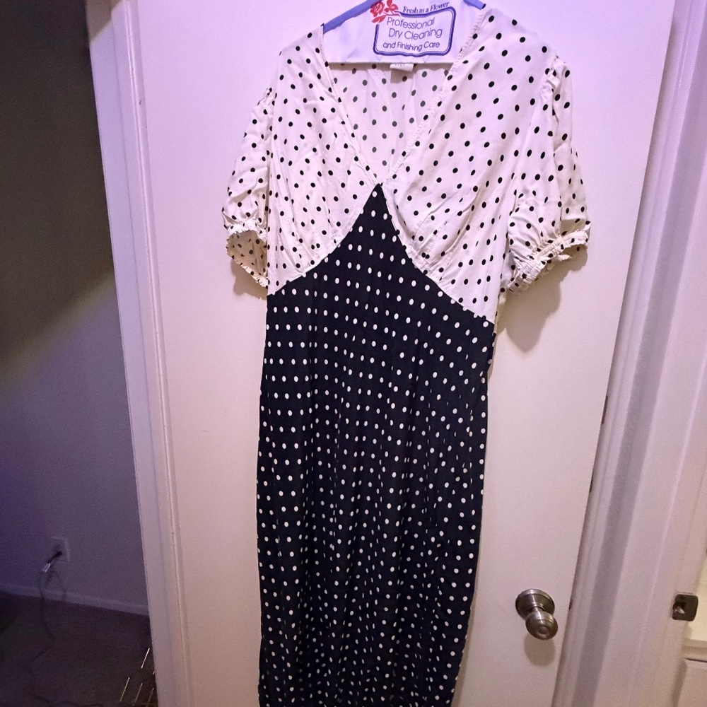 Women’s black and white polka dot dress